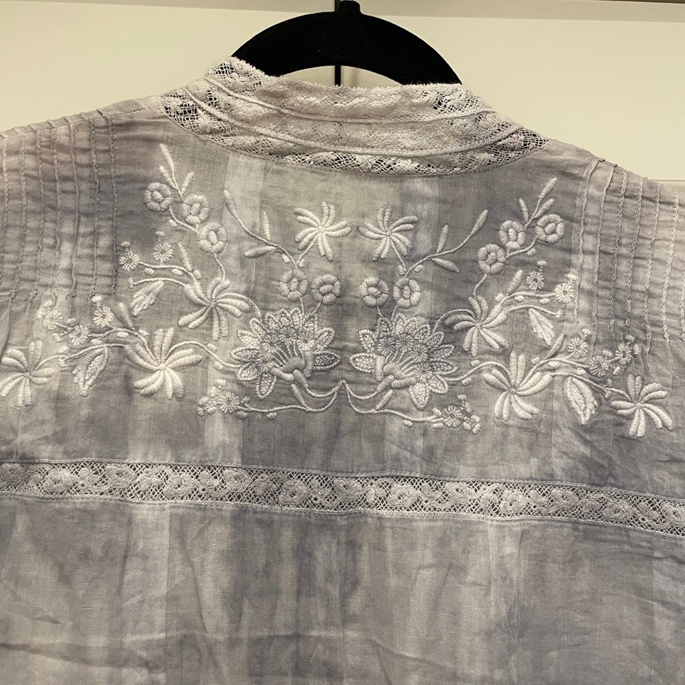 LOVESHACKFANCY Light Gray Embroidered Women's But… - image 4